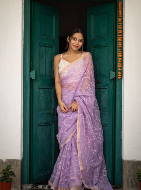 Lavender Elegance: Handwoven Kota Doria Silk Saree with Floral jaal