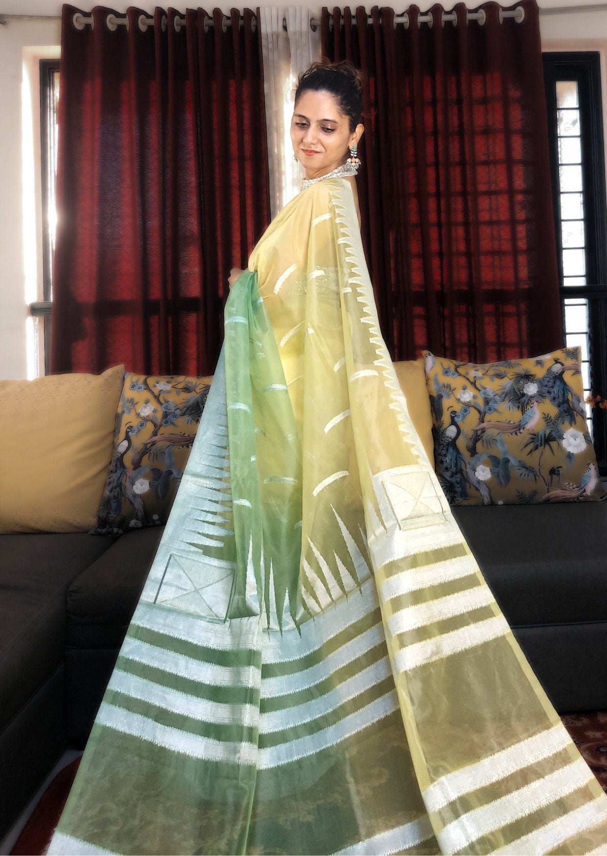 Banarasi Kora Organza Silver Zari Handloom Dual Tone Saree-Lemon Yellow and Green - mrujaa